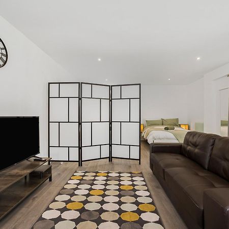 Appartamento London Haven At Rutland House Ilford Esterno foto