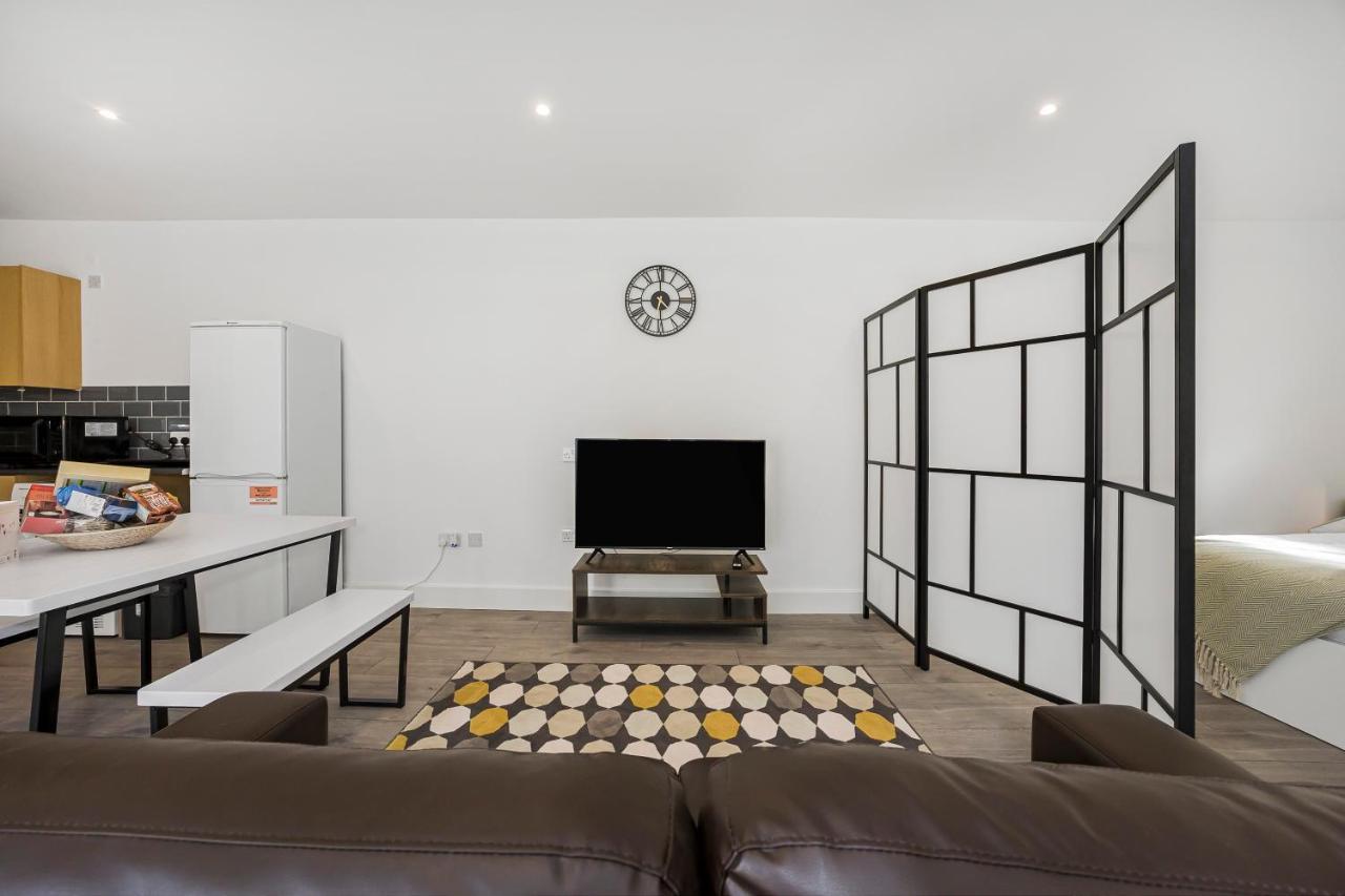 Appartamento London Haven At Rutland House Ilford Esterno foto