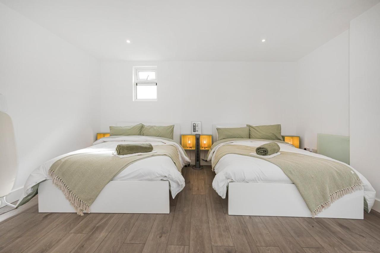 Appartamento London Haven At Rutland House Ilford Esterno foto