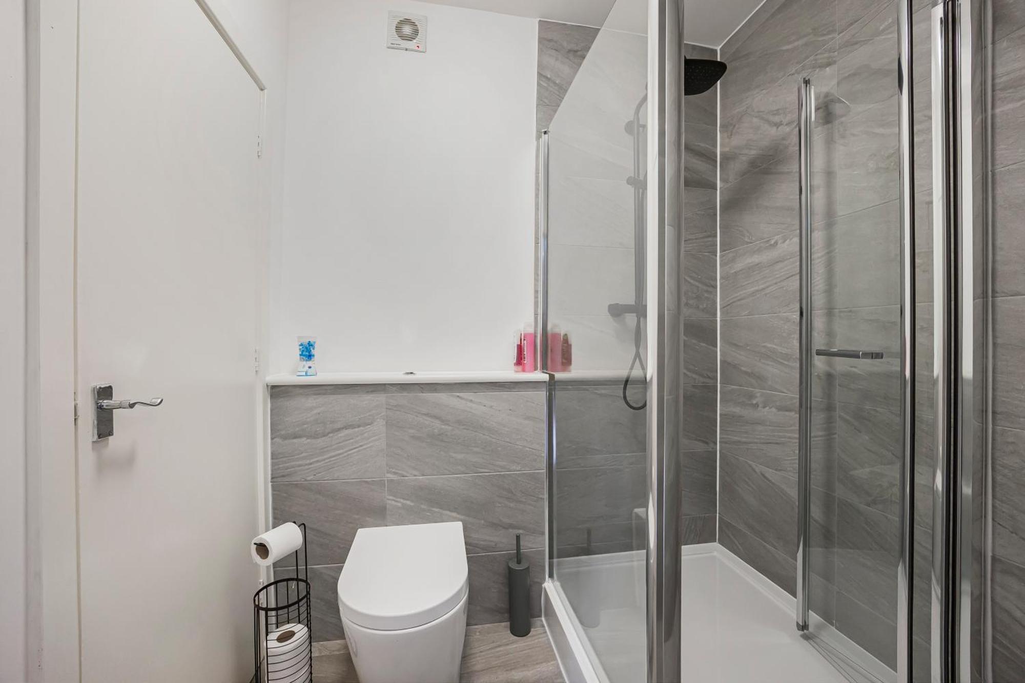Appartamento London Haven At Rutland House Ilford Esterno foto